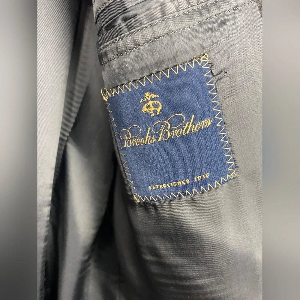 Brooks Brothers excellent please
